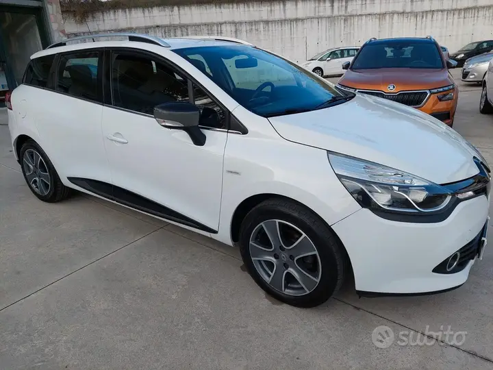 Renault Clio 2015 photo 2