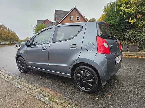 Suzuki Alto 2010 photo 4