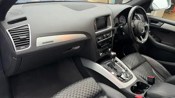 Audi Sq5 2016 photo 2