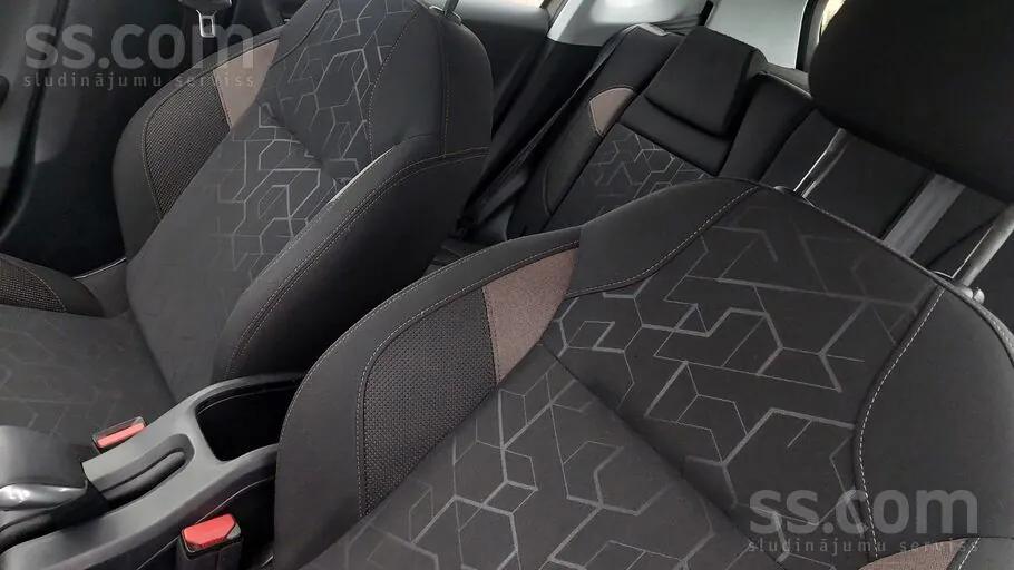 Peugeot 2008 2014 photo 4