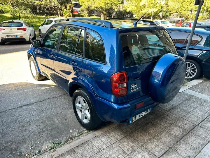 Toyota Rav4 2005 photo 3