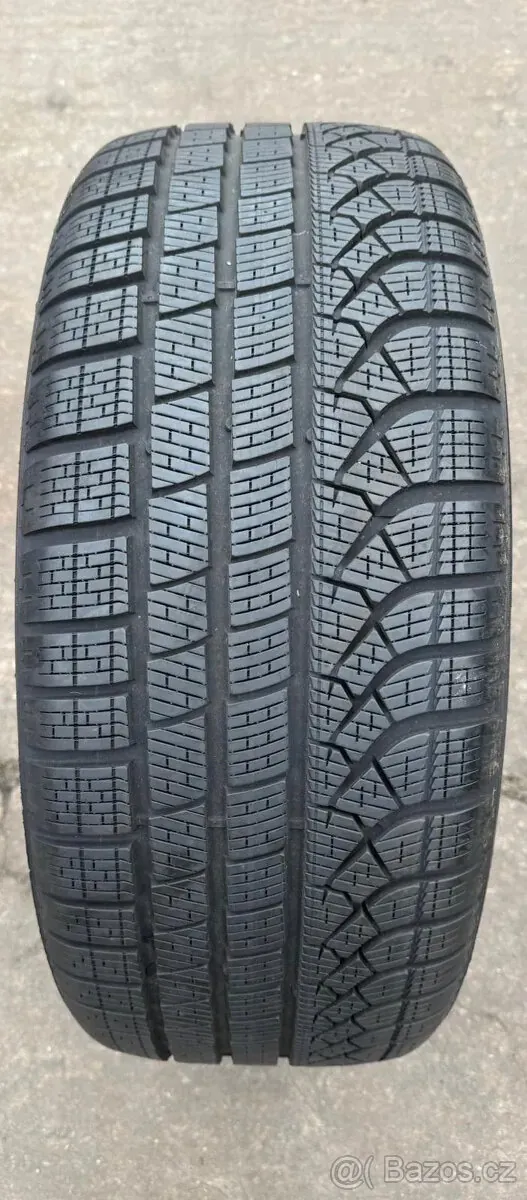 Pirelli P Zero
