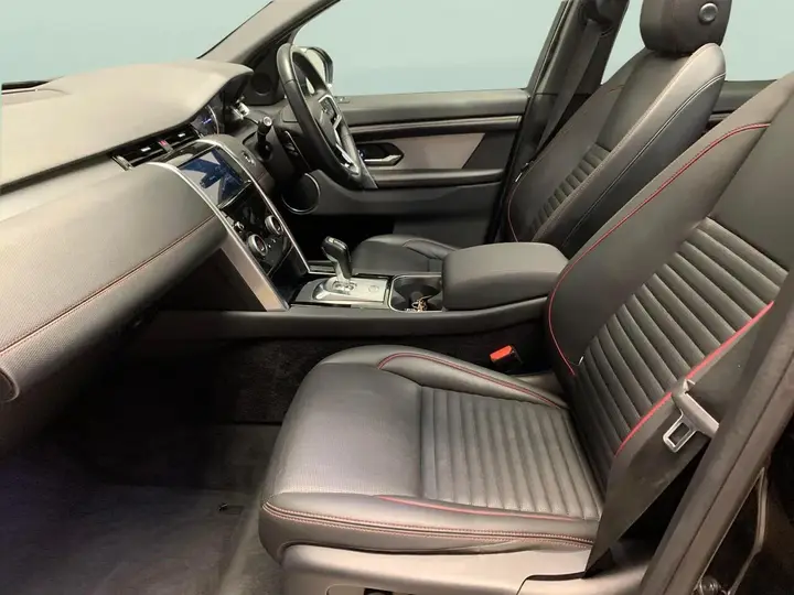 Land Rover Discovery Sport 2022 photo 4