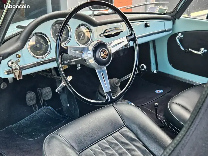 Alfa Romeo Giulia 1963 photo 4