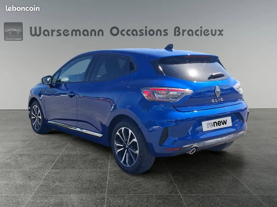 Renault Clio 2024 photo 3