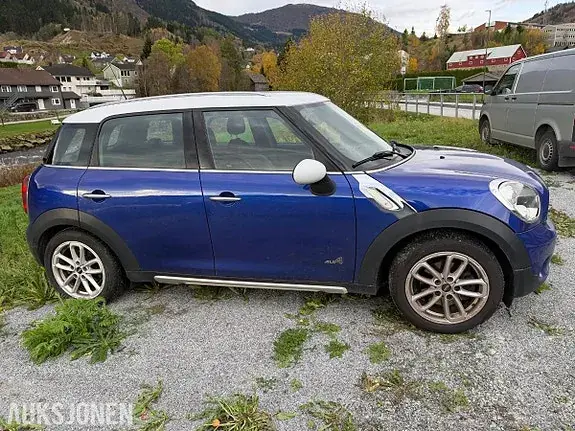 Mini Countryman Cooper D 2015 photo 4