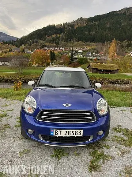 Mini Countryman Cooper D 2015 photo 2