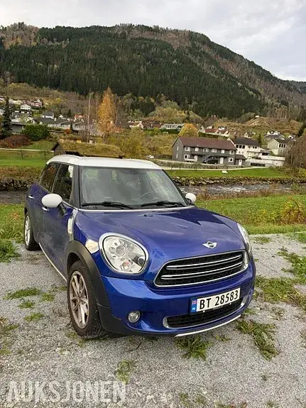 Mini Countryman Cooper D 2015 photo 3