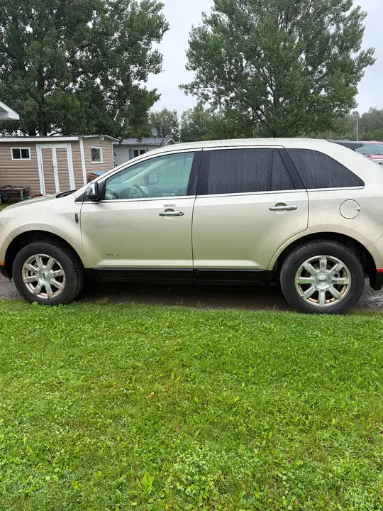 Lincoln Mkx 2010 photo 2