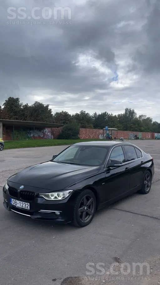 BMW 320