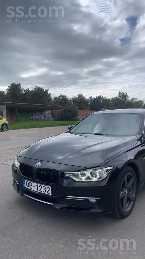BMW 320