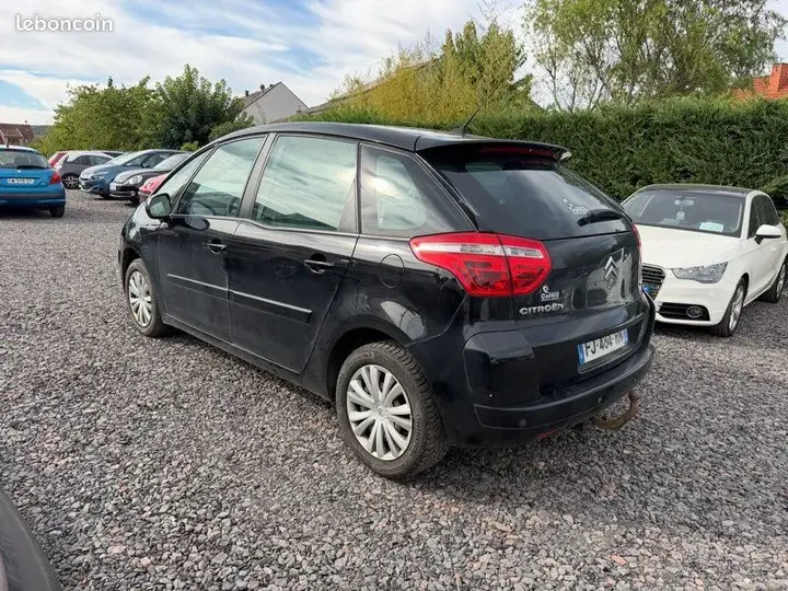 Citroen C4 Picasso 2010 photo 2