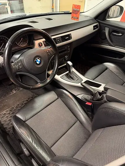 BMW 320D 2010 photo 5