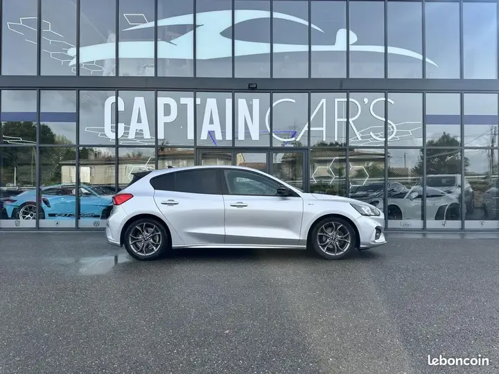 Ford Focus 2019 photo 2