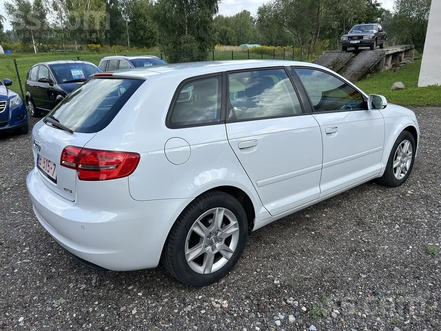 Audi A3 2012 photo 4