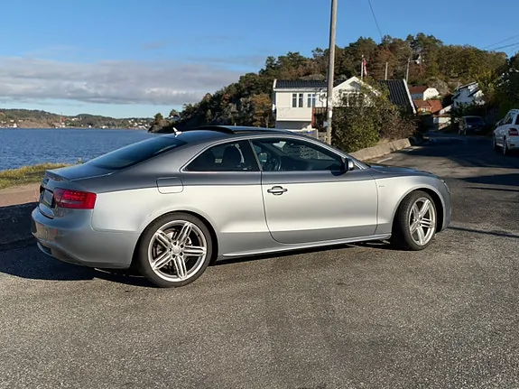 Audi A5 2010 photo 3