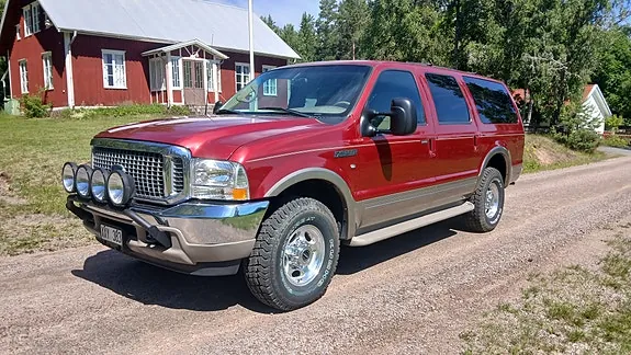 Ford Excursion 2000 photo 2
