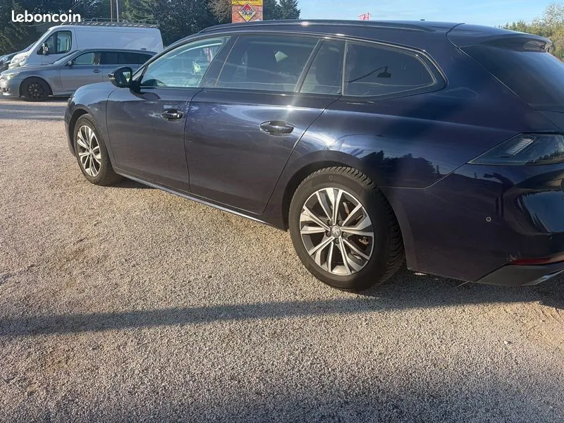 Peugeot 508 2022 photo 4