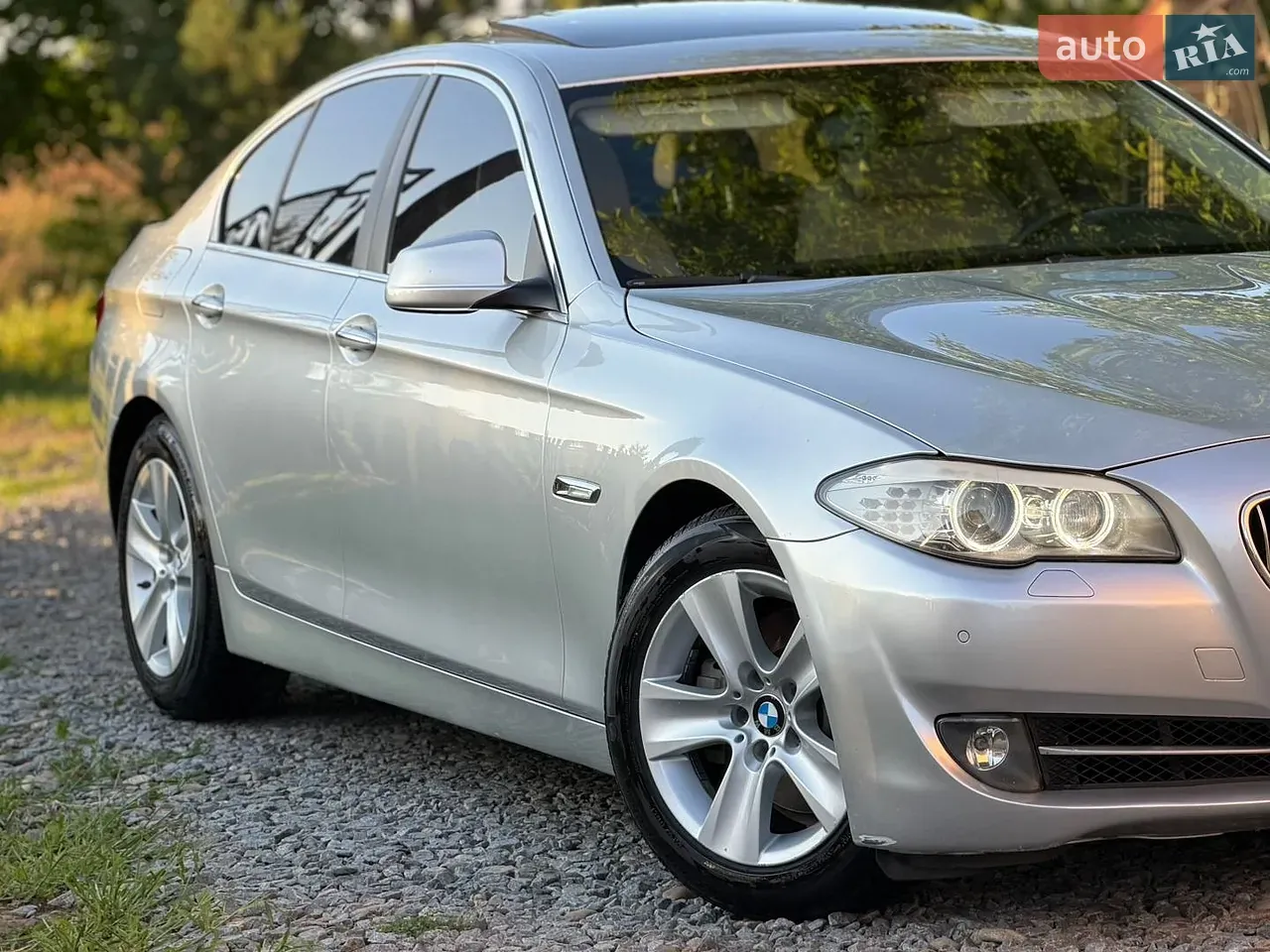 BMW 5 Series 2012 photo 5