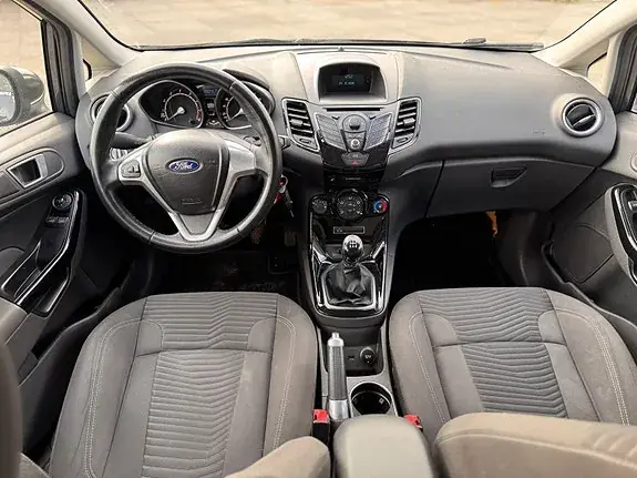 Ford Fiesta 2014 photo 5