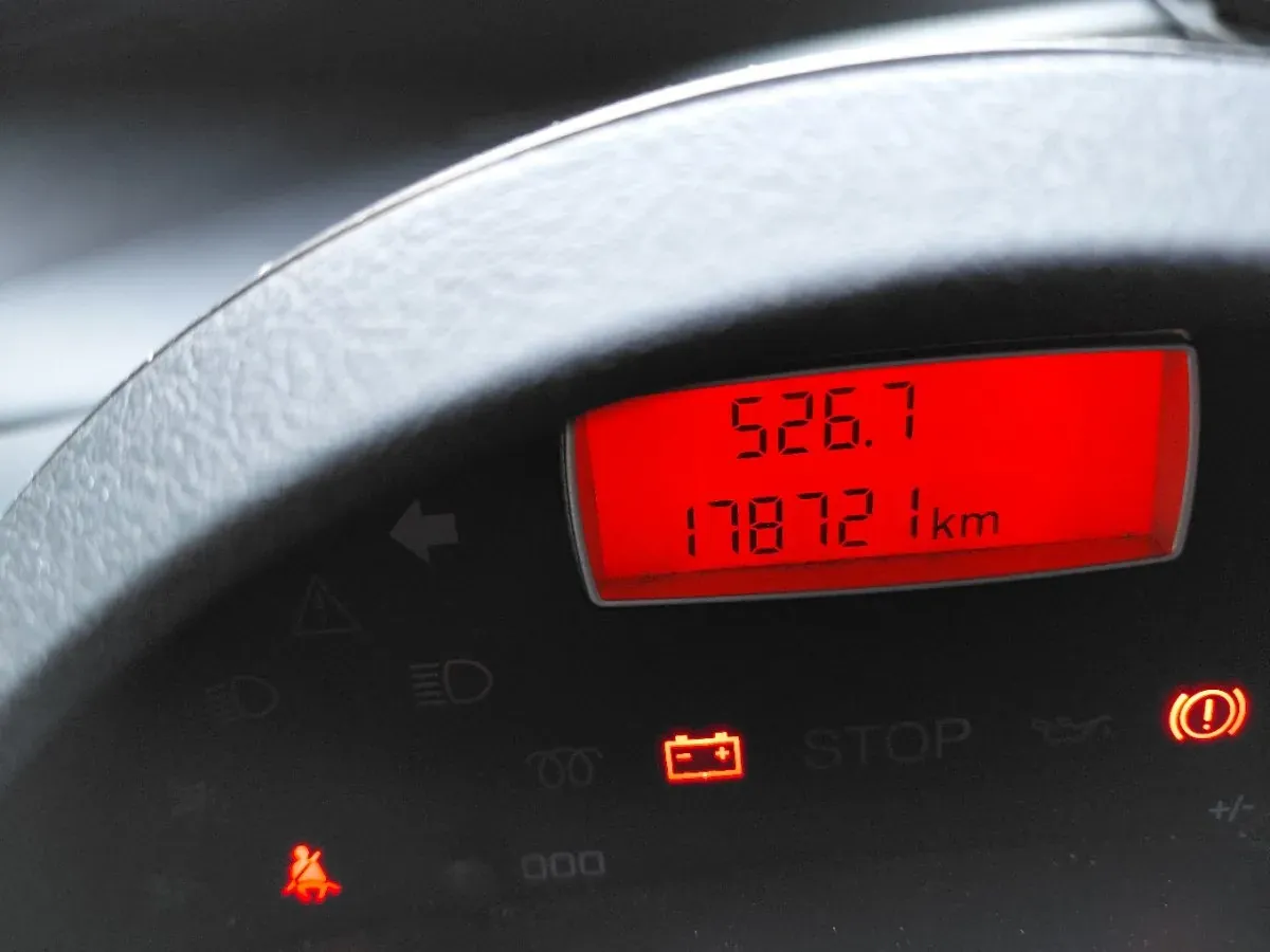 Citroen C8 2012 photo 2