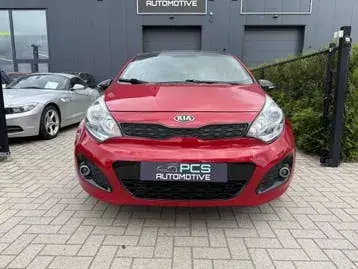 Kia Rio 2013 photo 2