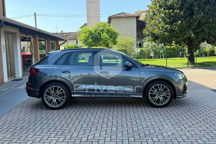Audi Q3 2019 photo 4