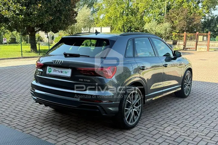 Audi Q3 2019 photo 5