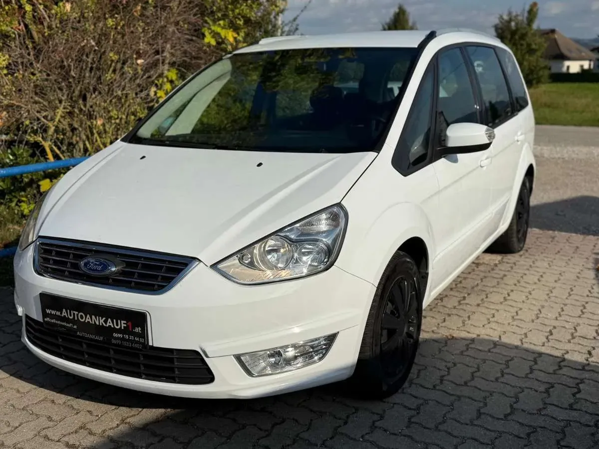 Ford Galaxy 2010 photo 2