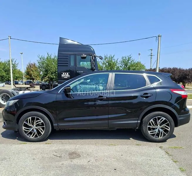 Nissan Qashqai 2014 photo 4