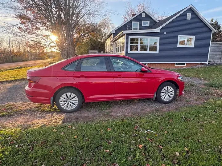 Volkswagen Jetta 2019 photo 2