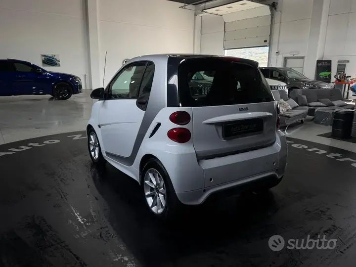 Smart Fortwo 2013 photo 4