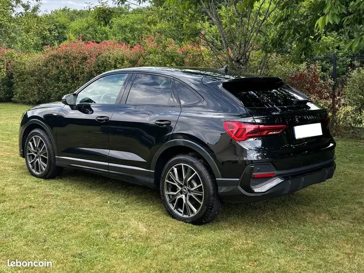 Audi Q3 2020 photo 4