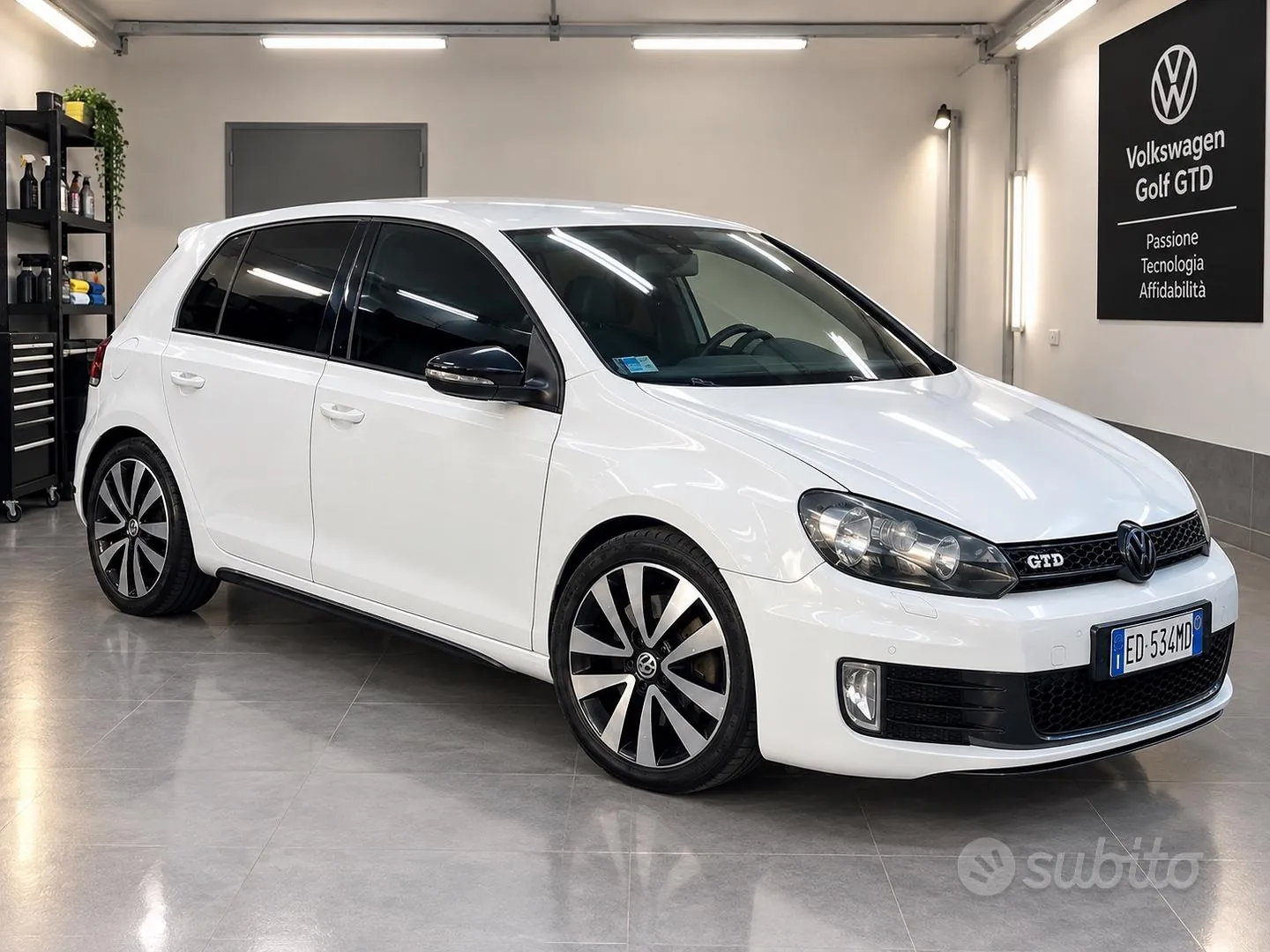 Volkswagen Golf 2010 photo 3