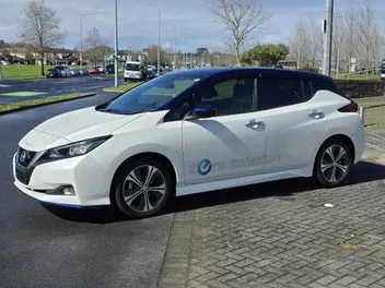Nissan Leaf 2018 photo 3