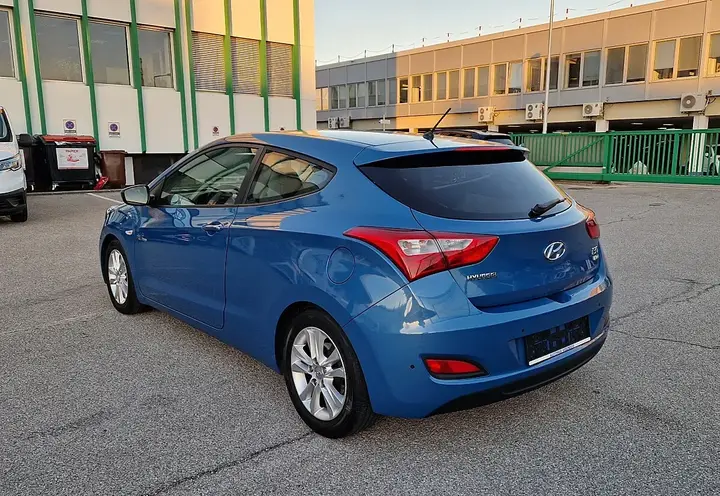 Hyundai I30 2013 photo 3