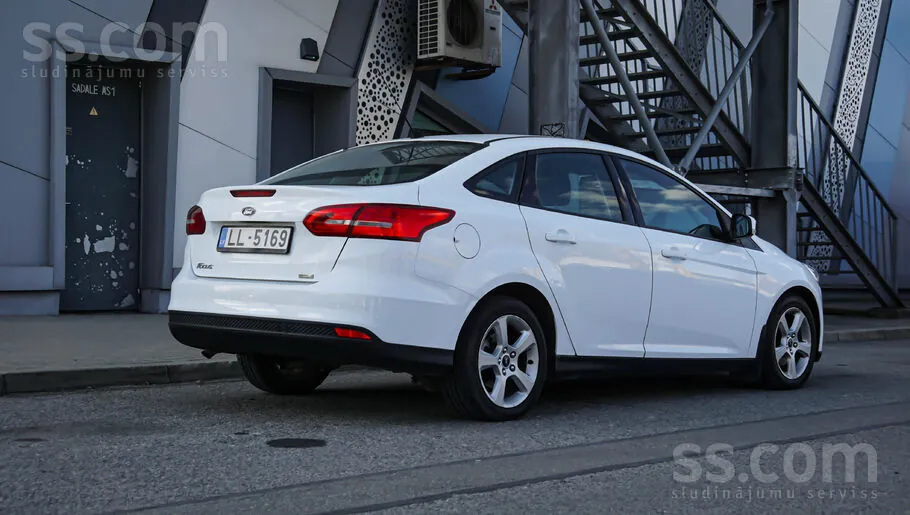 Ford Focus 2015 photo 4