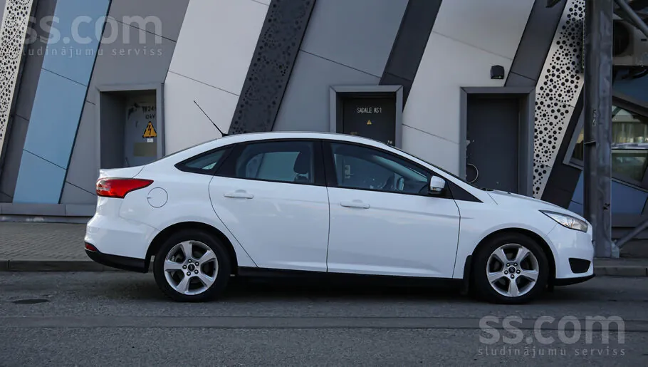 Ford Focus 2015 photo 5
