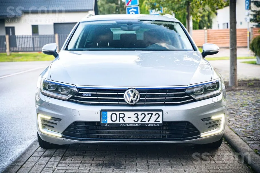 Volkswagen Passat 2017 photo 2