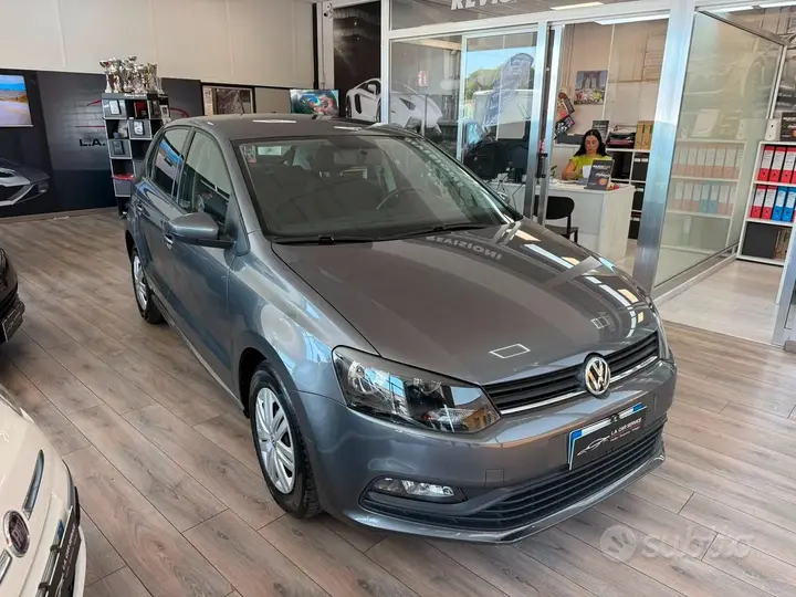 Volkswagen Polo 2014 photo 2