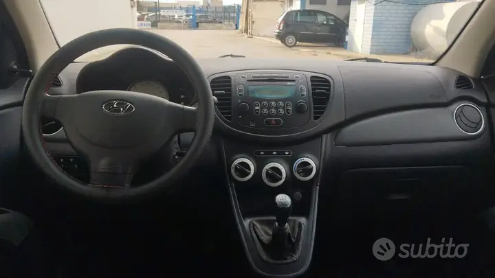 Hyundai I10 2010 photo 3