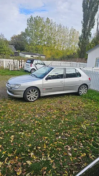 Peugeot 306