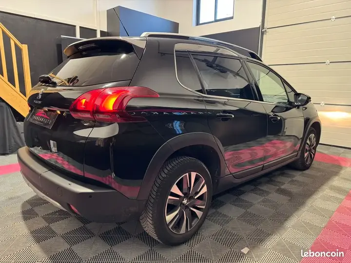 Peugeot 2008 2019 photo 5