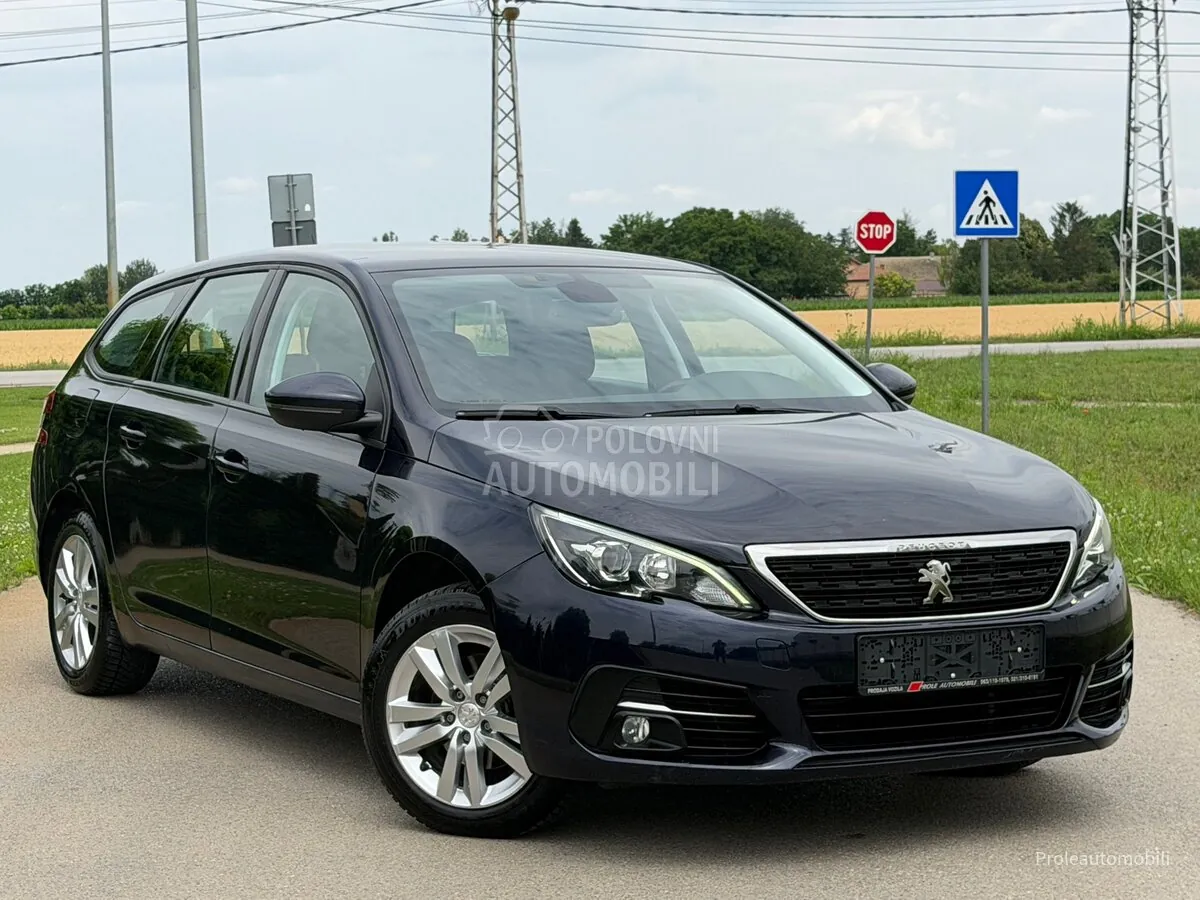 Peugeot 308 2018 photo 2