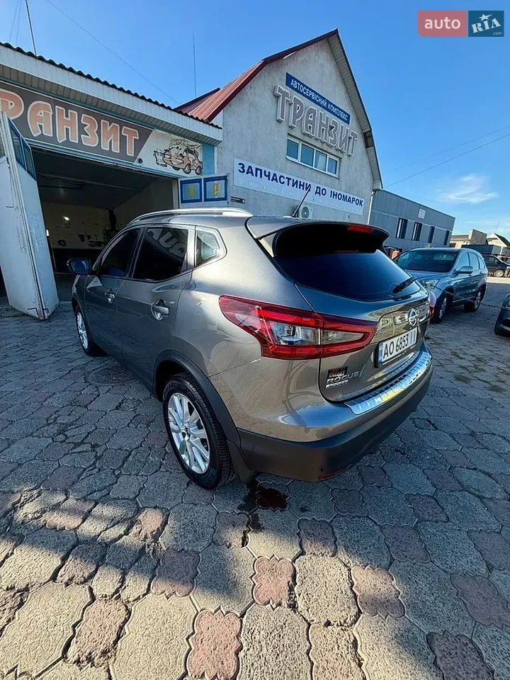 Nissan Rogue Sport 2020 photo 3