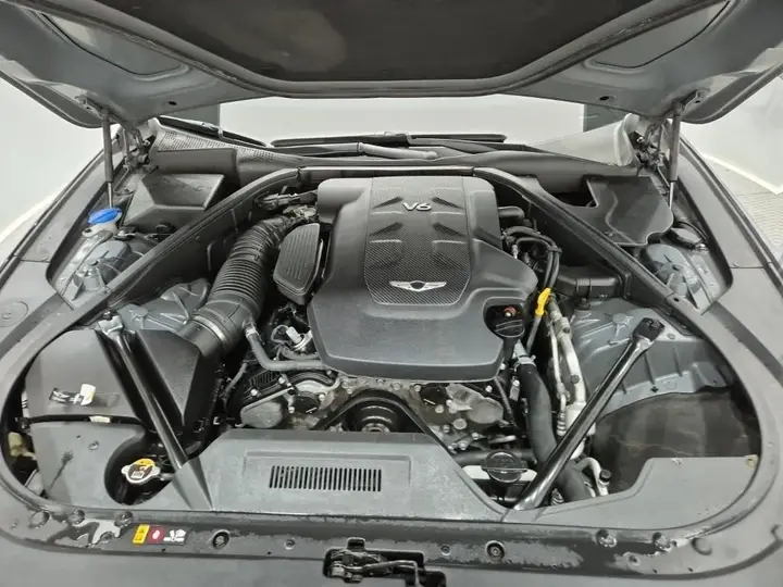 Genesis G80 2018 photo 5