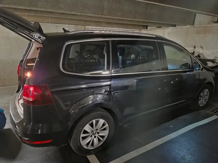 Volkswagen Sharan 2016 photo 2