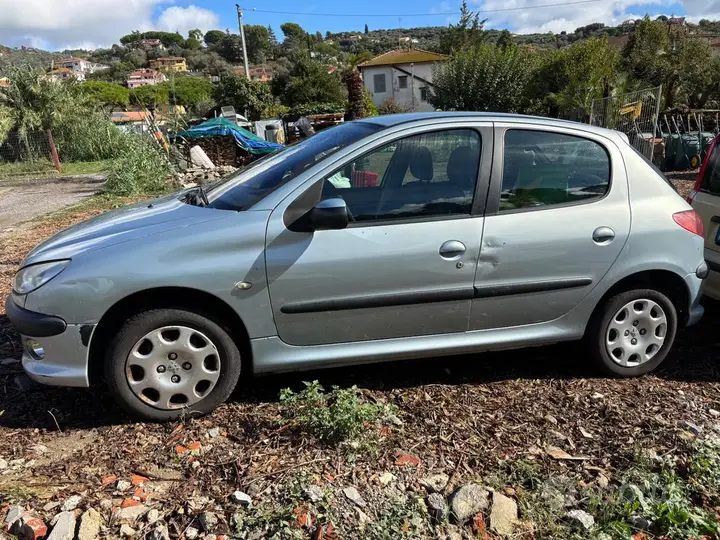 Peugeot 206 2005 photo 3