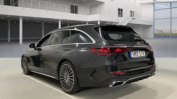 Mercedes-Benz E 300 De 2026 photo 3
