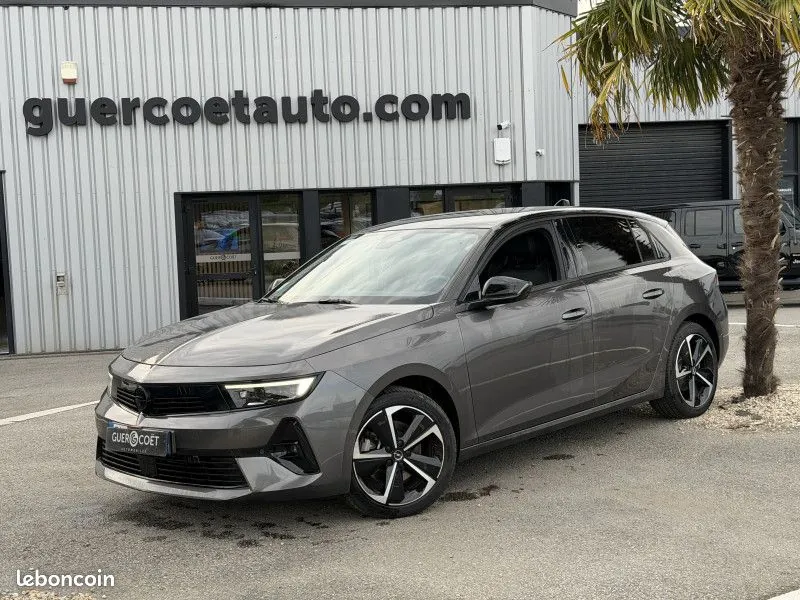 Opel Astra 2024 photo 2